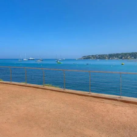 Furnished Apartment Close To All Amenities Beaches & Various Tourist Sites Apartment Antibes
